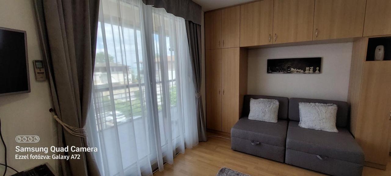Appartement Beszédes-lak, Aranypart à Siófok Extérieur photo